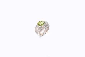FX03052: Chrysolite ring collection